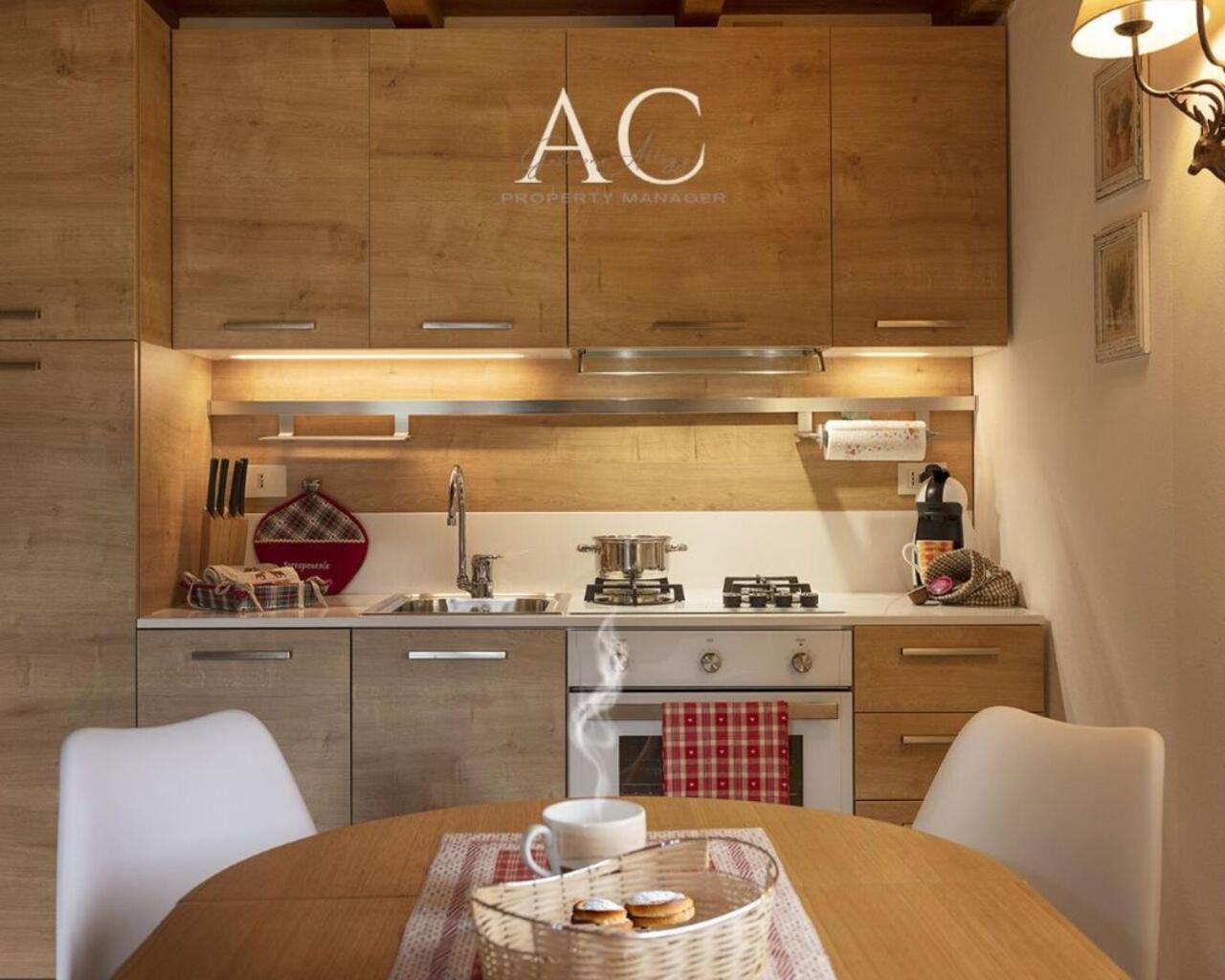 Sunshine Apartamento Vione Exterior foto